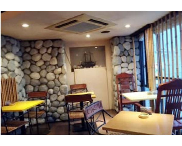 駒込駅徒歩2分　飲食店が並ぶ人気の立地！！ダイニングレストラン居抜き物件！Photo