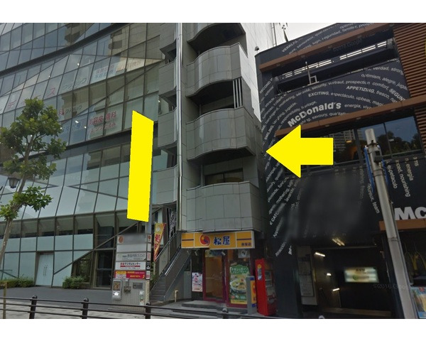赤坂駅から徒歩1分!大通り沿いのカフェ居抜き物件Photo