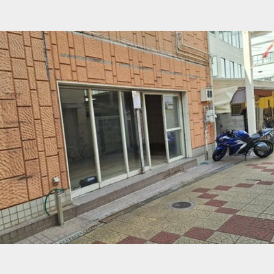 寝屋川市駅から徒歩2分！スケルトン物件！！Photo
