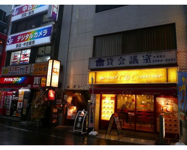 西新宿の飲食店街！！スケルトンです。Photo