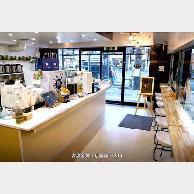【間口広い1階】神保町駅から徒歩2分！カフェの居抜き物件！！Photo
