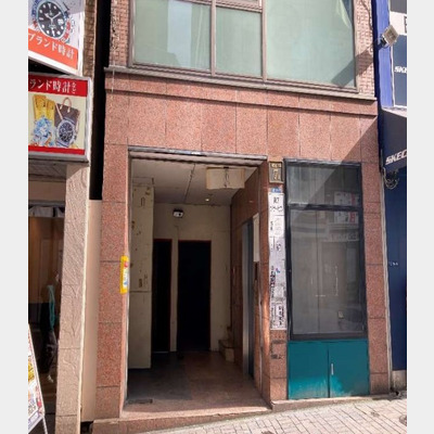 新宿駅から徒歩1分！スケルトン物件！！Photo