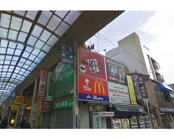 心斎橋筋商店街の角地に店舗空きます。視認性抜群の立地。人気の南船場エリア！！心斎橋駅徒歩2分。Photo