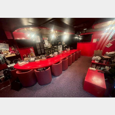 新宿駅から徒歩3分！ガールズバーの居抜き物件！！！Photo