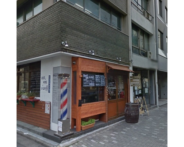 新日本橋駅徒歩2分！昭和通り沿い　居酒屋居抜き物件！
Photo