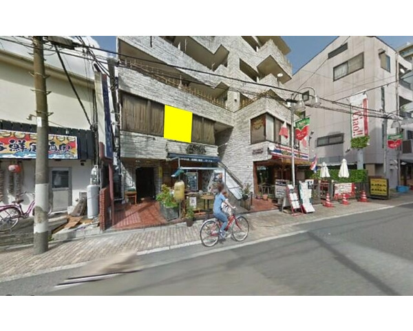 綾瀬駅から徒歩2分！商店街沿いに位置するスナックの居抜き物件！Photo
