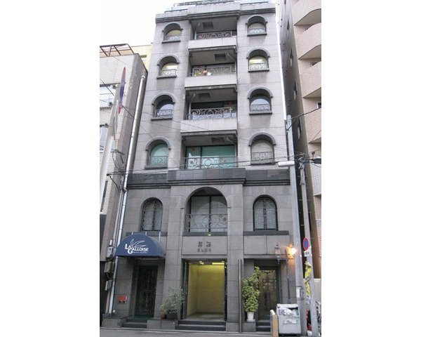 クリニック、美容室等の店舗ＯＫ！１階はお洒落なイタリアンです！Photo