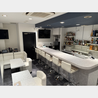 堺東駅から徒歩6分！ラウンジの居抜き物件！！Photo